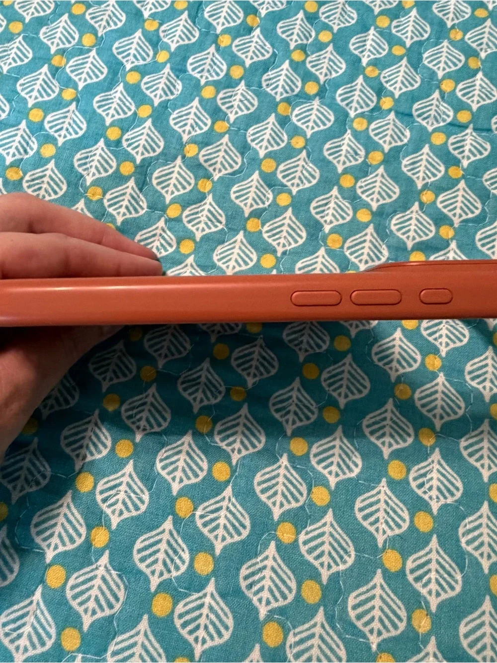 Apple Silicone iPhone 17 Pro Case - TERRA-COTTA